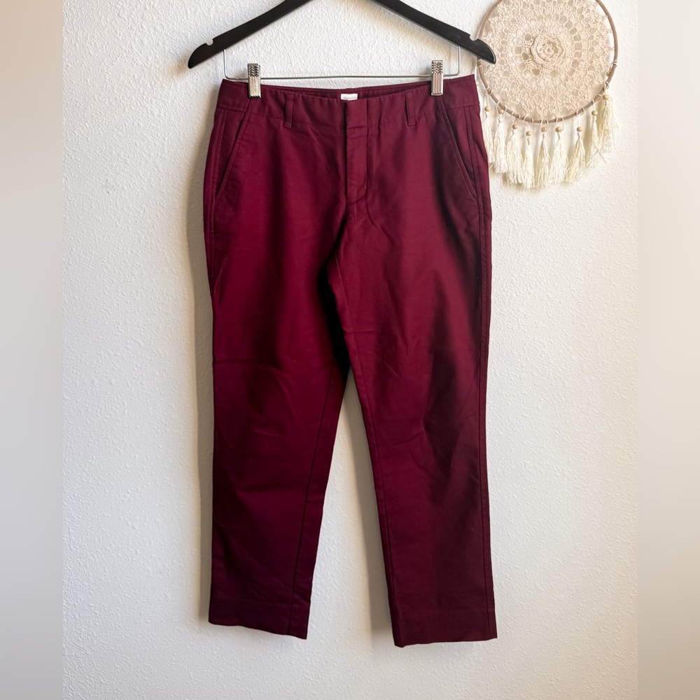 Gap Red women’s slim crop pants 4r